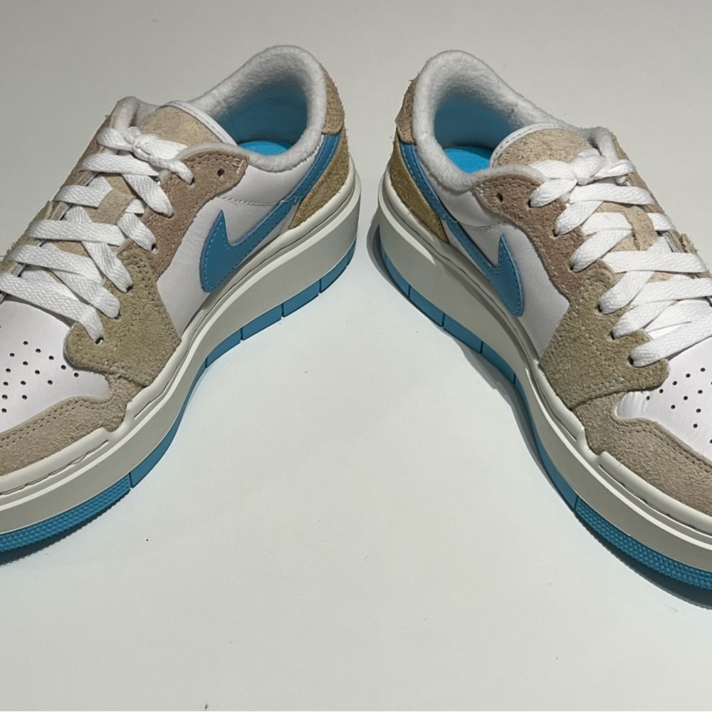 New with box - Wmn’s Nike Air Jordan 1 Elevate Low SE Blue - FD1028-100 - Picture 5 of 6